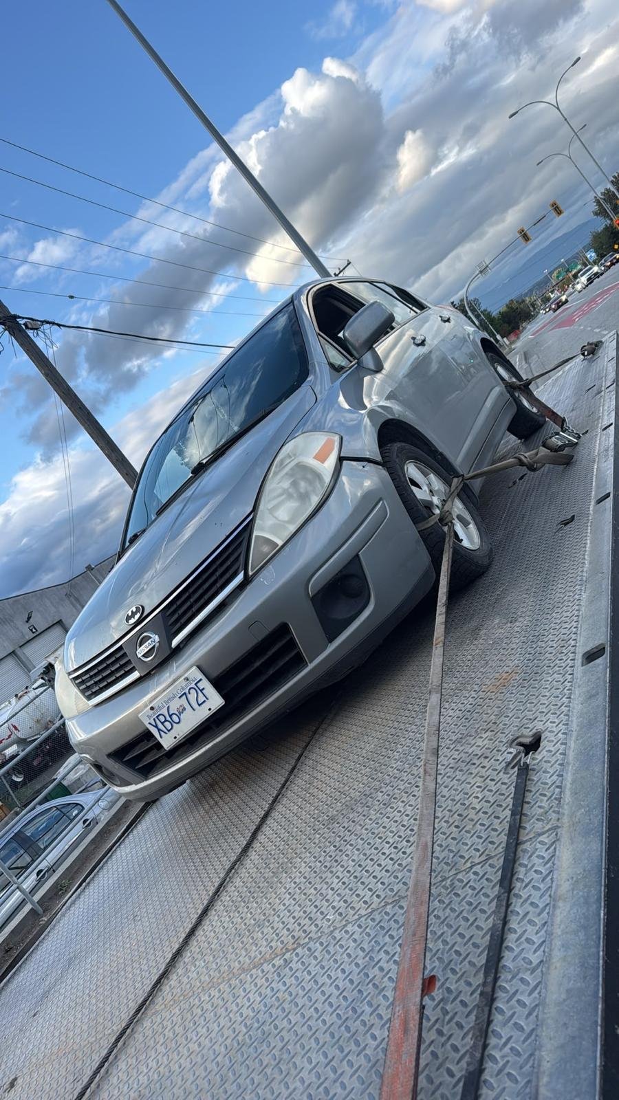 Cash for cars pickup in Surrey — non-running car removed from a driveway